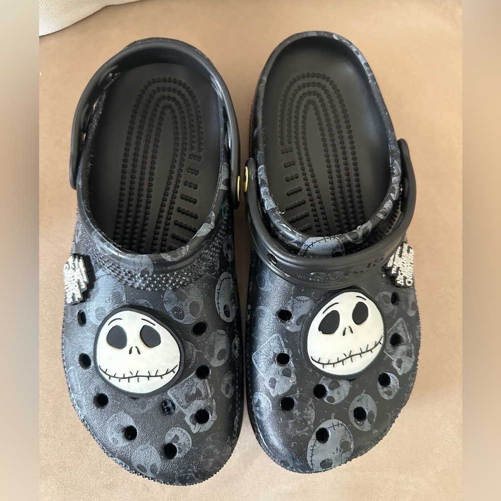 The Nightmare Before Christmas Jack Skellington Croc-Style Clogs - Black